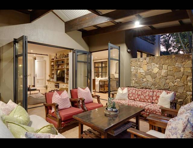 5 BEDROOM HOUSE FOR SALE IN FOURWAYS GARDENS